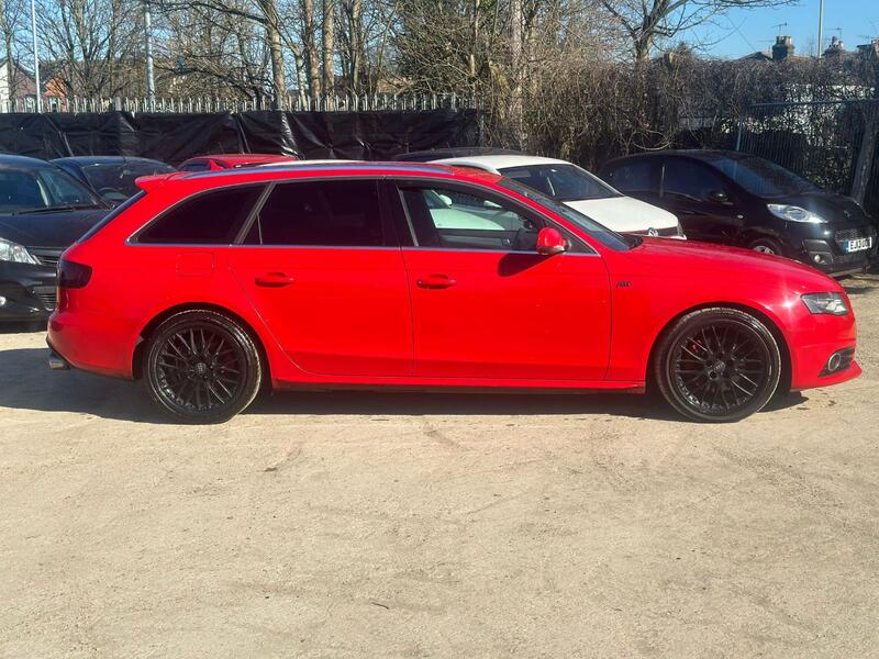 AUDI A4 AVANT