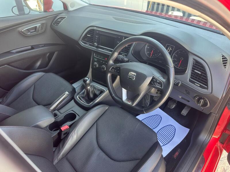 SEAT LEON