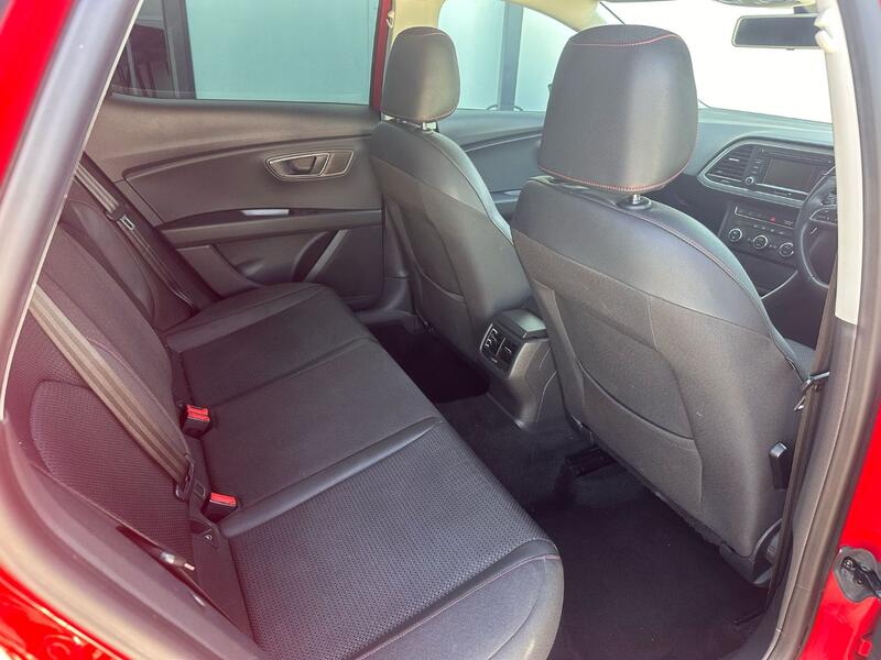 SEAT LEON