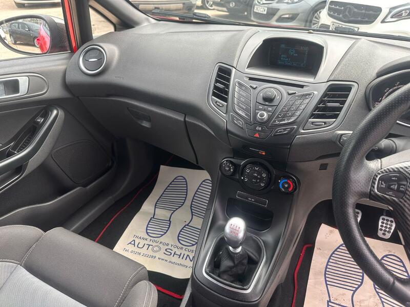 FORD FIESTA